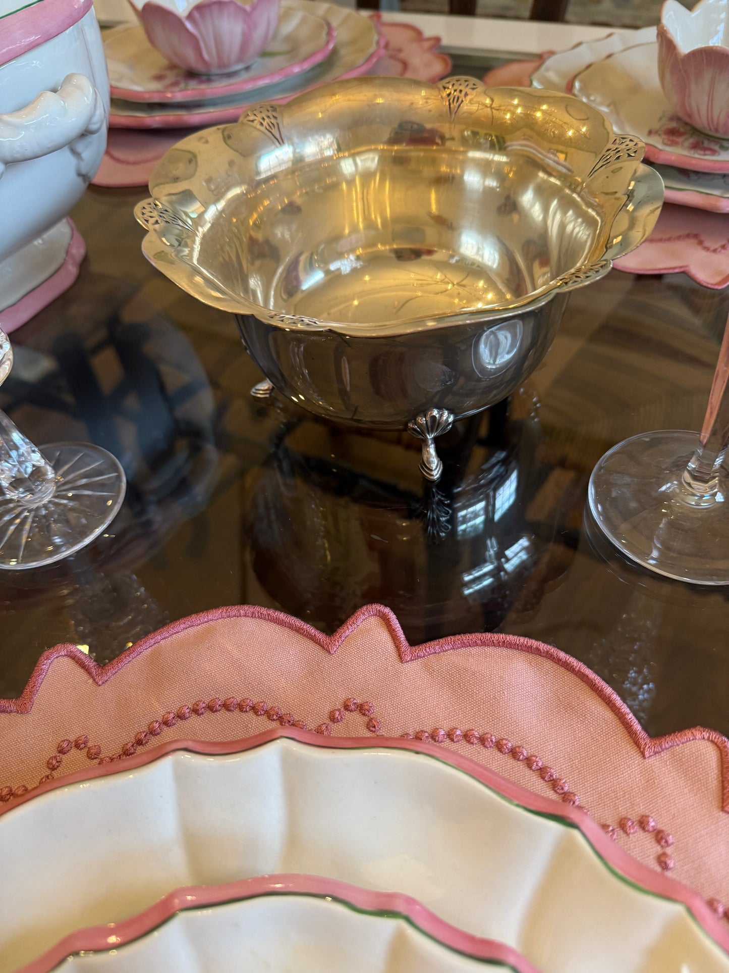 WM Rogers Silver plated Scalloped Bowl